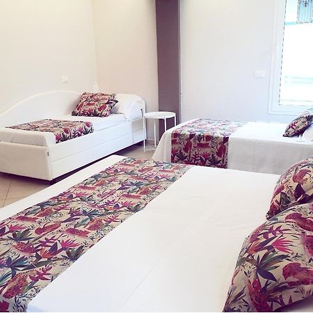 Hotel Amalfi - Smart Hotel Riccione Rum bild