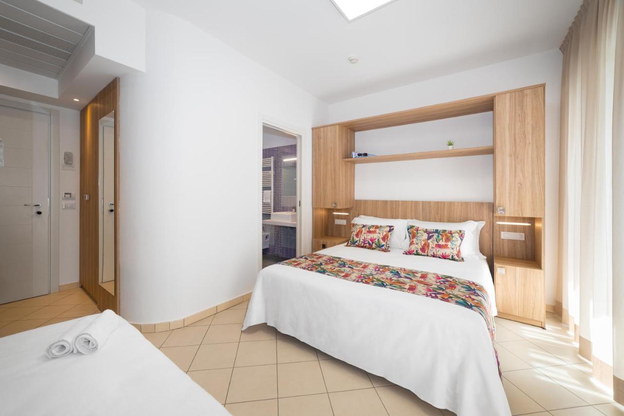 Hotel Amalfi - Smart Hotel Riccione Exteriör bild
