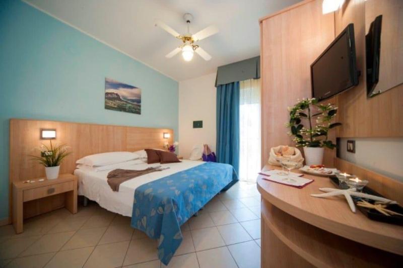 Hotel Amalfi - Smart Hotel Riccione Exteriör bild